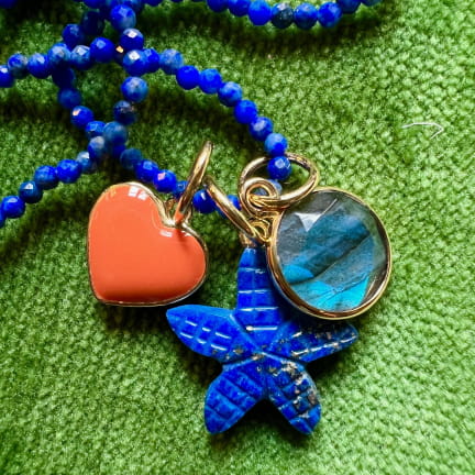 CHARM PIERRE (LABRADORITE)