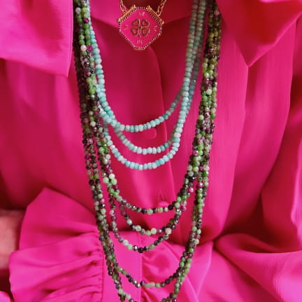 PEARLY RUBIS ZOÏSITE (COLLIER 3 RANGS)