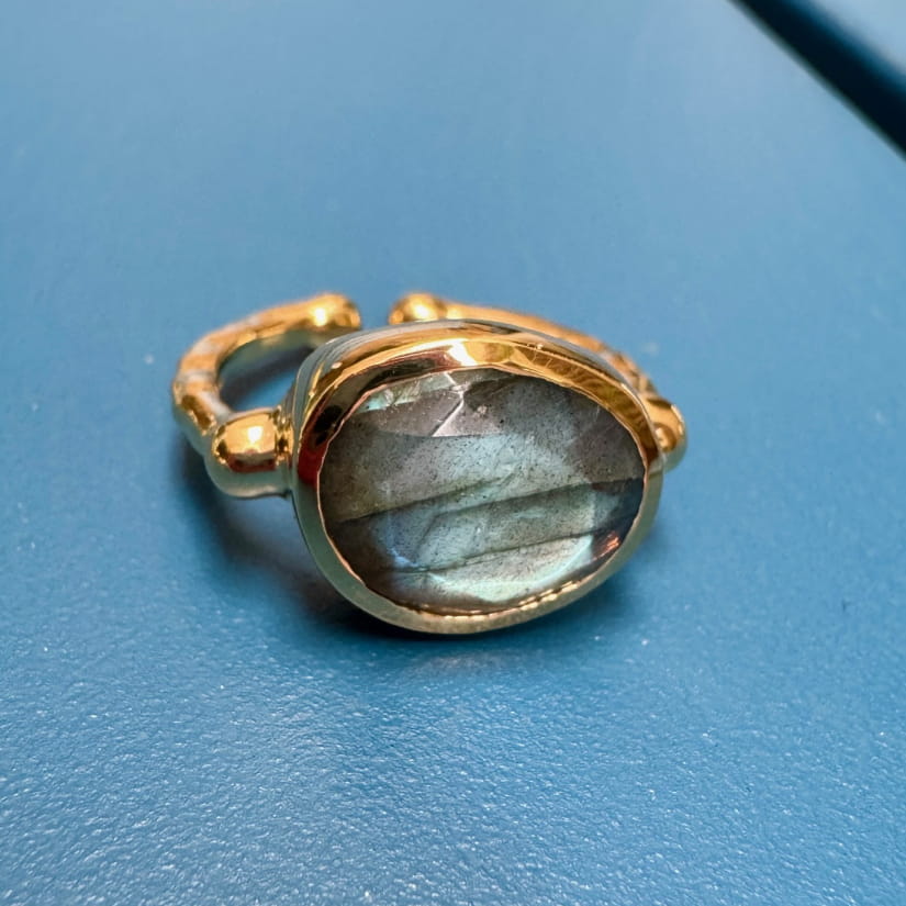 ALMA (Labradorite)