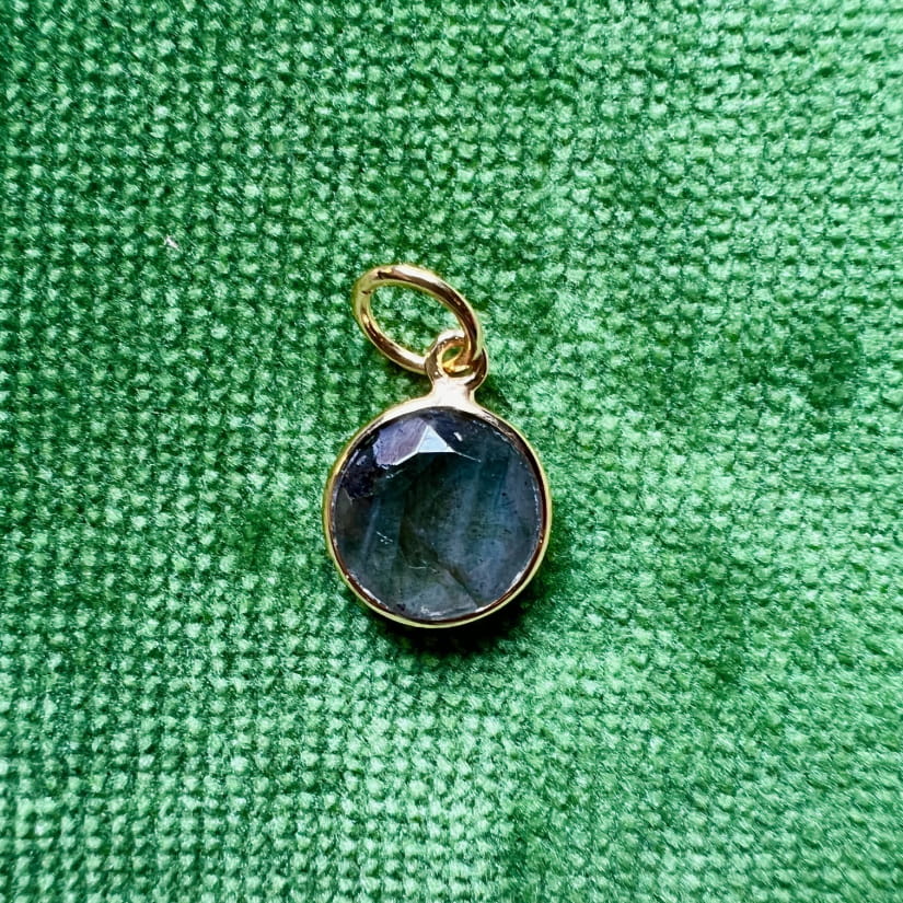 CHARM PIERRE (LABRADORITE)