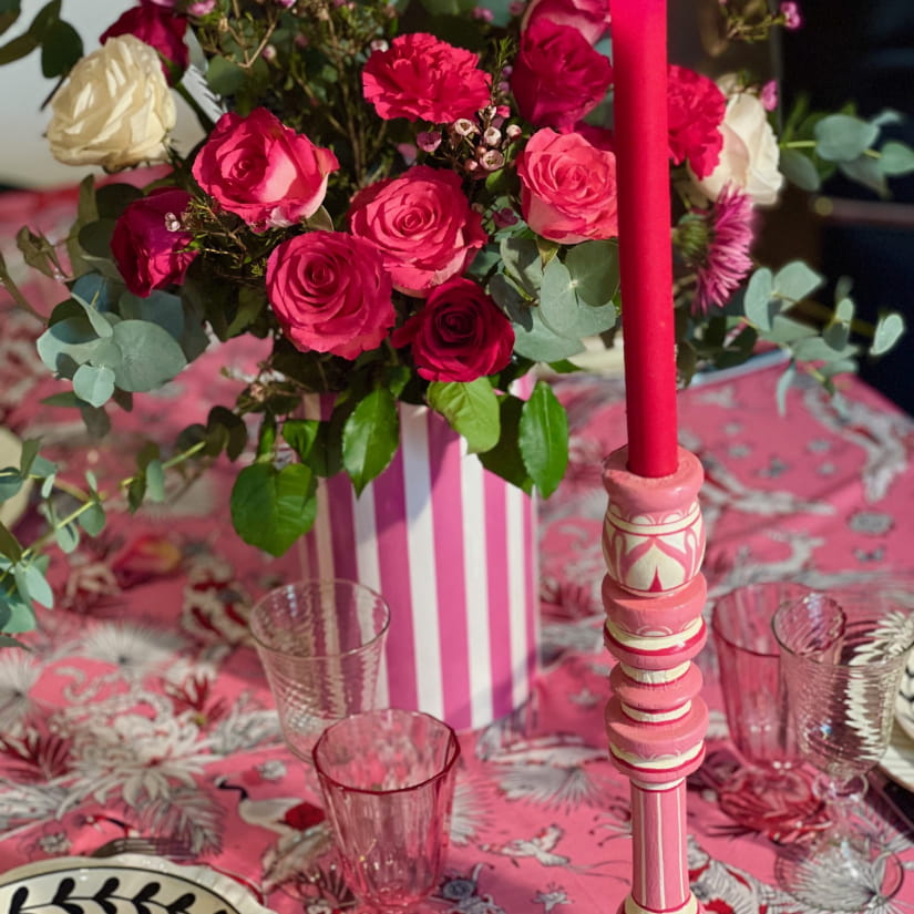 TABLE COVER STELLAR (PINK AND RED)