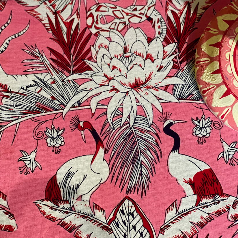 TABLE COVER STELLAR (PINK AND RED)