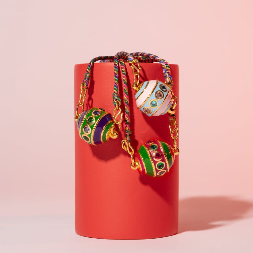 MOTEE Gourmandise (émail bleu et rose pâle)